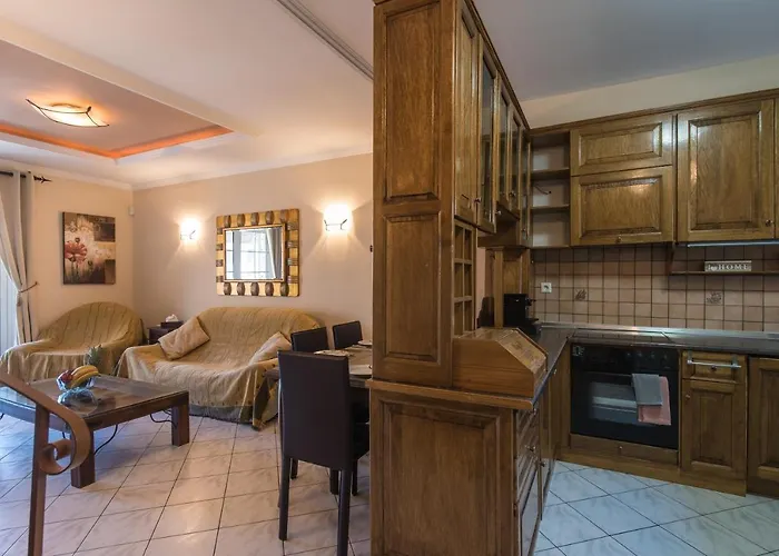 Apartamento Stdenis Townhouse Maisonette In The Center With Exceptional Hospitality By Mana Gers